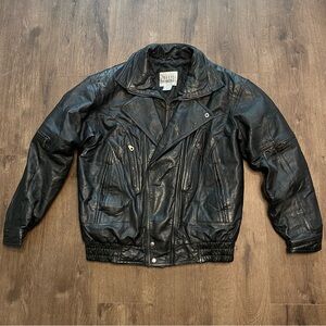 Vintage City Streets Black Leather Jacket Zip Up Size MT